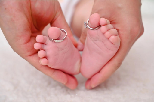 利津孕妇两个月肚子疼